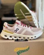 ⁦On Cloudrunner 2 Eclipse⁩ - الصورة ⁦3⁩