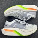 ⁦new balance fuelcell rebel v4⁩ - الصورة ⁦2⁩