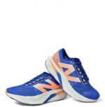 ⁦new balance fuelcell rebel v4⁩ - الصورة ⁦2⁩